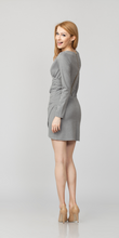 Cargar imagen en el visor de la galería, *Slit Mini Shift Dress
