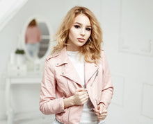 Cargar imagen en el visor de la galería, *Neck Pink Jacket