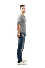 Cargar imagen en el visor de la galería, Zo Men's Round Neck T-Shirt